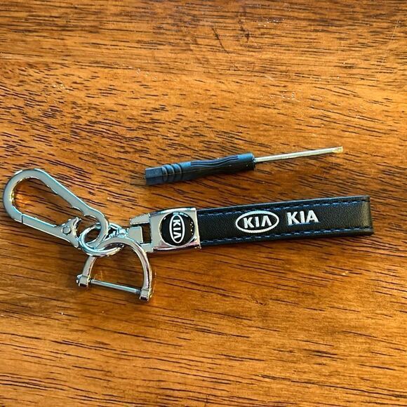 NEW KIA Keychain - Picture 2 of 5